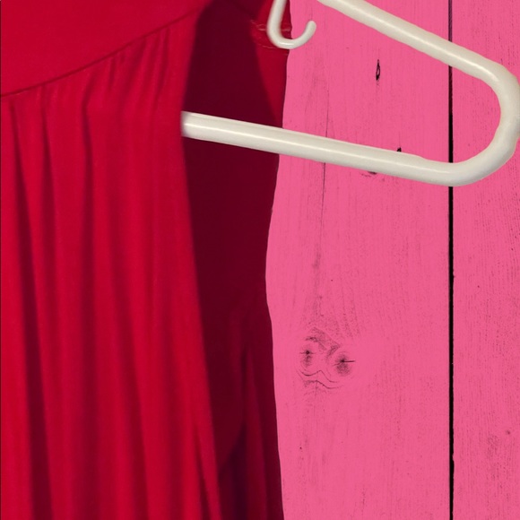 V-neck true red beaded detailing v-back to the neck - Picture 4 of 10